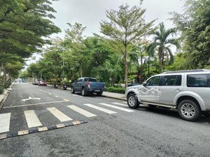 cần bán căn chính diện công viên cityland center hills, giá 17,7 tỷ