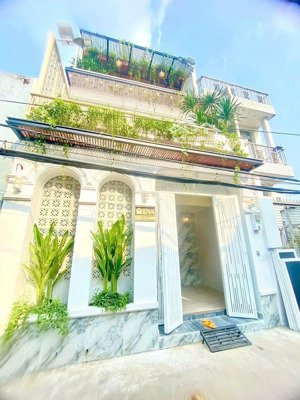 biệt thự mini phong cách châu âu - hẻm 3m đường huỳnh tấn phát - cạnh pmh