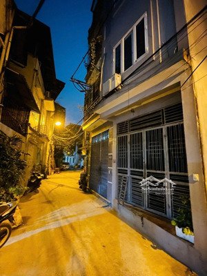 bán nhà phố nam dư.vị trí đẹp,siêu rẻ chỉ với 190triêu/m.diện tích 35m.ngõ rộng 6m.