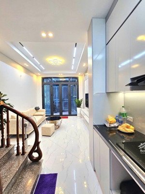 nhà đẹp đại la ở ngay, sh quay đầu 33m nhỉnh 6 tỷ