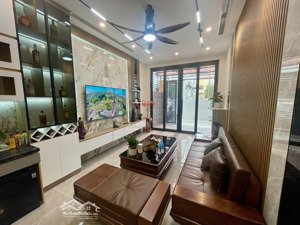 phố nguyễn sơn long biên-siêu phẩm 6tầng thang máy xịn -thiết kế phong cách- nội thất xịn sò.