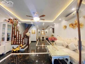 Nhà phân lô quân đội Phan Kế Bính, Ba Đình, gara, kinh doanh, 93mx5t, 27.5 tỷ, 0985696268