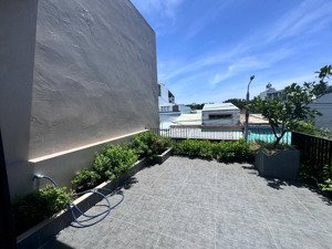 nhà 3 tầng phạm khiêm ích sơn thuỷ đối diện công viên . 7ty2