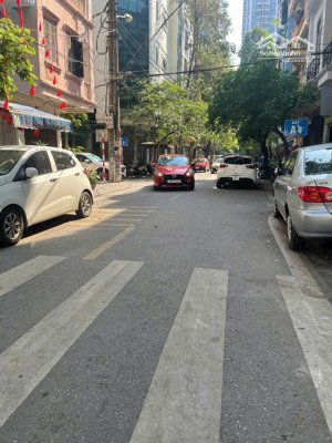 bán nhà gần hồ phương liệt - vỉa hè ô tô tránh kinh doanh - dt 70m2, 7 tầng thang máy - giá 26,8 tỷ