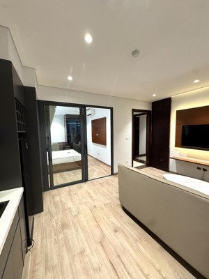 chính chủ cho thuê ccmn 75m2 tại xã đàn 2n1k - 2wc siêu xịn ô tô đỗ cửa, hiện đại, uy tín