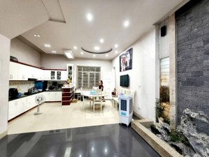 bán gấp siêu phẩm biệt thự nhà vườn việt hưng, view công viên, ở kết hợp kinh doanh, giá đầu tư