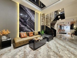 bán nhà đẹp 3 tầng, có hồ bơi, đường hưng hoá 5, gần lê thanh nghị. diện tích 74m2. giá 8.2 tỷ