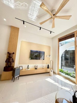 bán gấp nhà chỉ 1 tỷ 680tr bình hòa, 72m2 ( 5 * 14.5 ) tại đ. ngô chí quốc cách cầu ông bố 2 phút