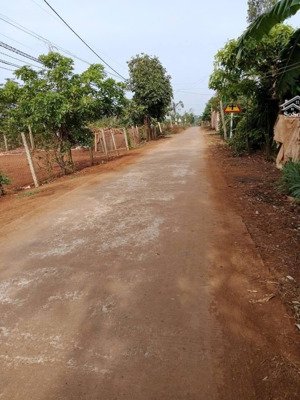 giá quá rẻ cho 265m2 thổ cư, vuông vức, đường rộng