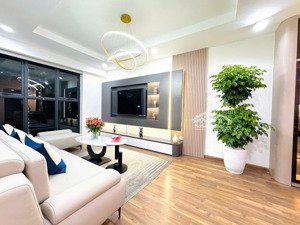 cần cho thuê căn hộ 3 ngủ 110m tại goldmark giá chỉ từ 16tr/ tháng.lh em thoa 