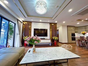 bán căn hộ star tower - dương đình nghệ. dt 145m thiết kế 3pn, 2vs. nội thất đầy đủ giá 11,5 tỷ