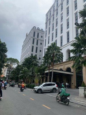 cần bán nhà 2 mt đường pasteur, p.6, q.3 trệt lầu áp mái dt: 13m x 37m nở hậu, giá 195 tỷ tl