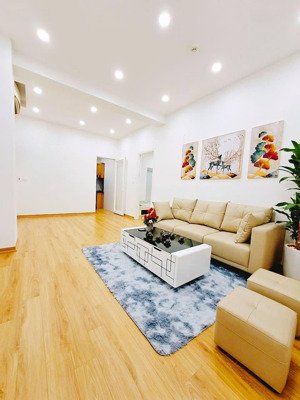 bán tập thể thái thịnh - 2.9 tỷ - sổ 31m2 - sd 65m2 - 2pn - 1wc - lô góc