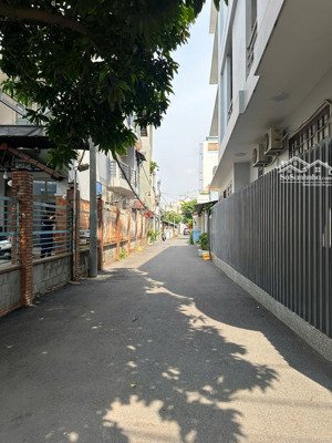 bán nhà hẻm xe hơi - 97m2 - 7.9 tỷ - đang có dòng tiền 17.5 triệu