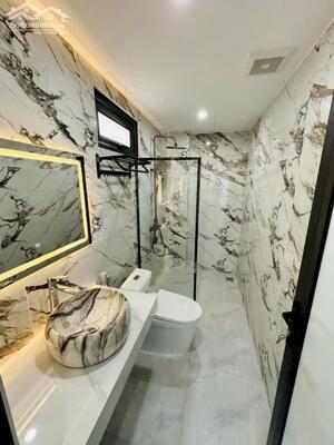 BÁN NHÀ THƯỢNG THANH LONG BIÊN 35M2 6 TẦNG.