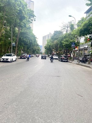 bán nhà 2 mặt phố nguyễn hữu thọ, đại từ, view hồ kinh doanh sầm uất, 138m, 4 tầng, giá hợp lý