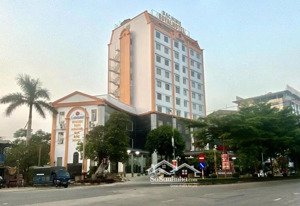 bạn tìm đất xây trường học...liên hệ ngay chung tôi có hơn 4000m2 vị trí trung tâm tp bắc ninh