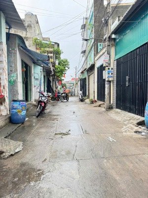 đất hẻm xe hơi 1 sẹc đường hai bà trưng mới, sau siêu thị big c go dĩ an