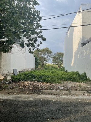 bán lô đất đường rạch bà lớn, thuộc khu dân cư phong phú 5, bình hưng. dt: 9x19,5m = 175,5m2
