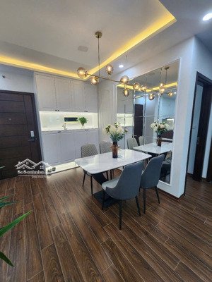 em cần cho thuê căn 2 ngủ giá 15tr/ tháng. lh em nhận thông tin chi tiết