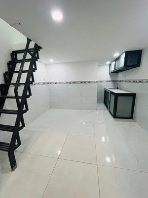 nhà sổ chung, bình chiểu. sạch sẽ