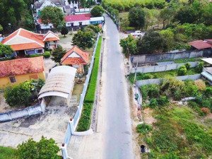 bán gấp đất mặt tiền dx71 định hòa tdm bd - dt 97,9m2 tc 60m - đường nhựa 6m thông - giá 2 tỷ 150