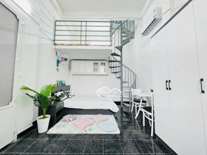 trống lại căn duplex _ 2 ko gian ngủ _ sân thượng bancong riêng ngay ba tháng hai