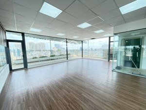 cc cho thuê vp mt nguyễn đình chiểu ( góc giao cao thắng) 120m2 chỉ 45 triệu đã bao gồm pql