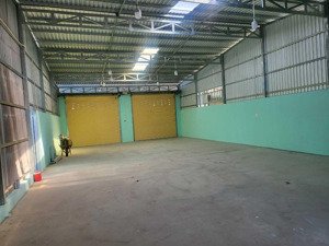 cho thuê nhà xưởng mới xây 350m2 gần cao tốc bến lức long thành đầy đủ hạ tầng, giá tốt