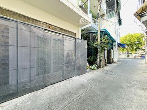 bán gấp nhà hẻm 55/ thành mỹ - thông ra 373 lý thường kiệt. dt: 4.5x14m [cn: 63m2]. giá: 6.5 tỷ