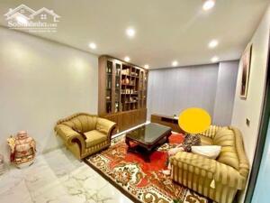 Chính chủ bán Mặt phố Đê La Thành giá 21.9 tỷ, dt 75mx5 tầng, Lô góc