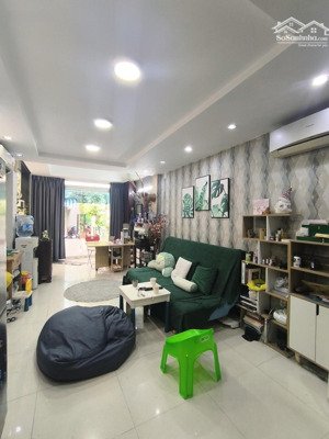 bán nhà quận 6, hxh hậu giang, 42m2 x 5 tầng, chỉ 5. x tỷ tl