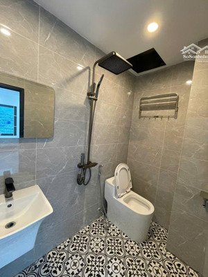 giá 3,5 tỷ, 30,1m2x4 tầng nhà đẹp phụng châu gần hà đông