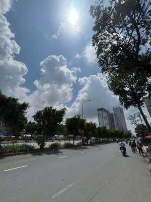 chính chủ kẹt bank gấp bán nhà 2 tầng cũ đường xô viết nghệ tĩnh bình thạnh gần q1 72m2 nhỉnh 7 tỉ