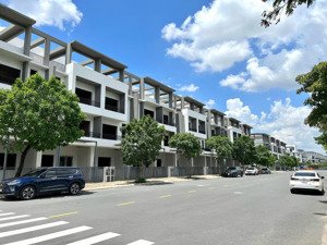 chỉ 2.7 tỷ sở hữu ngay nhà phố the pearl riverside - dtxd 181m2, 1 trệt 2 lầu, sân thượng - shr