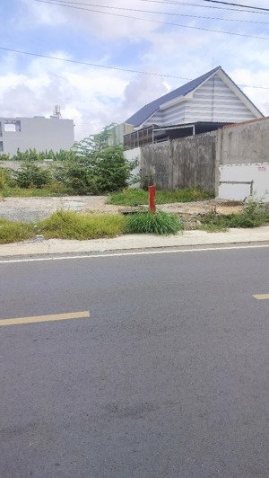 bán lô đất thổ cư 98m2 mặt tiền đường tân hiệp 8 hóc môn