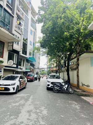 bán nhà phố trung hoà cầu giấy, ô tô tránh, kinh doanh sầm uất, 1 nhà ra phố 63.5m 5 tầng chỉ 21 tỷ