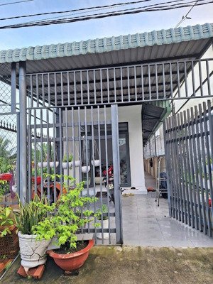 bán nhanh căn nhà c4 phường tân an tp tdm bd - dt 4,5 x 26 =117,5m2 tc100m2 3pn, đường oto 1 tỷ 790
