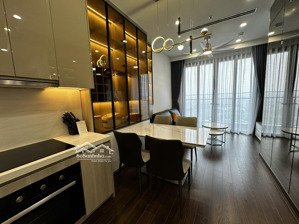 do chuyển nơi làm việc tôi cần cho thuê lại căn 2n2vs khu vinsmart tây mỗ giá 10.5tr lh: 