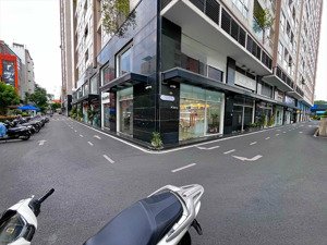 sang nhượng tiệm nails style hàn quốc, chung cư sky center phổ quang, p.2, tân bình