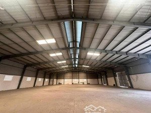 cho thuê kho xưởng 1.760m² tại kcn tân bình giá 132.000đ/m², xe cont ra vào dễ dàng