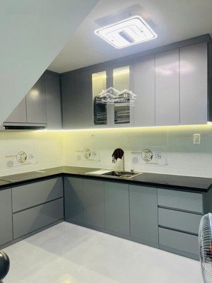 bán nhà mặt tiền 3,8x15m, đúc 5 tầng lạc long quân p11 tân bình (phường bảy hiền)