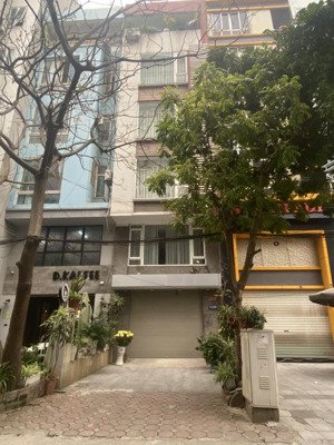 cho thuê nhà liền kề phố nguyễn khuyến, khu đô thị văn quán, hà đông. dt 100m2x5 tầng, mt 4.8m