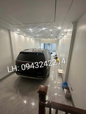 siêu phẩm đường lâm hạ, long biên - lô góc - 7 tầng thang máy - full nội thất xịn - gara 7 chỗ.