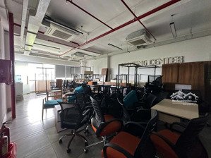 bán nhà khu đất vàng góc 2 mặt tiền hiếm có tại trung tâm quận 1. diện tích lớn: 580m2