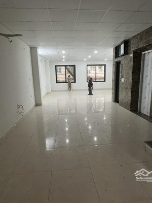 cho thuê văn phòng 86m2 kđt văn quán giá rẻ 8tr/tháng