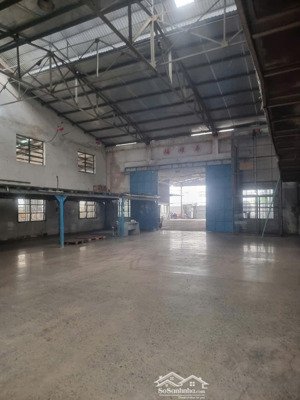 bán 2 kho, xưởng trong kcn vĩnh lộc q. bình tân. tp. hcm. dt 5000m2. 10.000m2