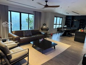 chính chủ cần bán căn 3pn 140m2 tòa trung yên plaza, có slot xe giá 11 tỷ. lh 