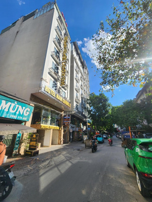 siêu vip, building mặt phố trần quốc vượng-cầu giấy, 135m2, 10 tầng, 2 thoáng, giá đ. tư, dòng tiền