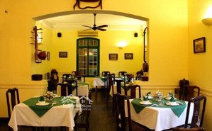 cho thuê nhà mặt phố ngô văn sở - dt 350m2 có sân vườn - mt 13m - biệt thự - giá 200tr